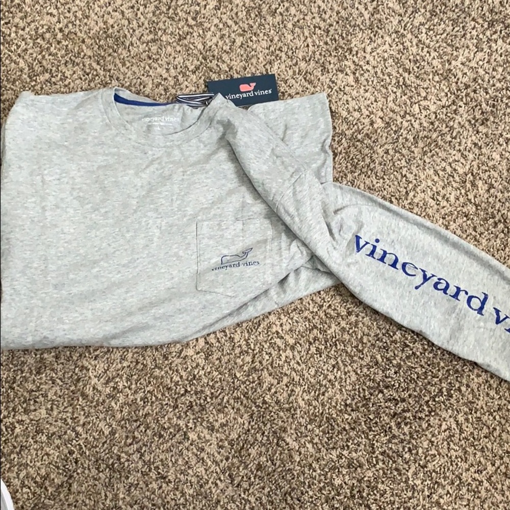 Long sleeve vineyard vine shirt